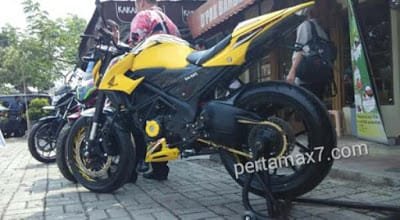 Modifikasi All New Honda CB150R Moge