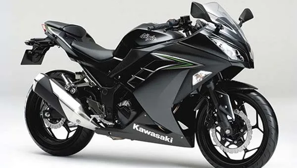 Kawasaki Ninja 250FI Kawasaki Ninja 250 diproduksi Lokal