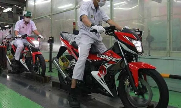 Honda Sonic warna merah baru Sonic 150R warna Energetic Red baru