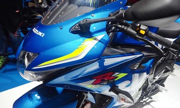 Suzuki GSX-R125 Tampak depan Suzuki GSX-R125 baby GSX-R150 Tampak depan