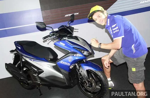Yamaha Aerox 155 Valentino Rossi Diperkenalkan juga oleh Valentino Rossi