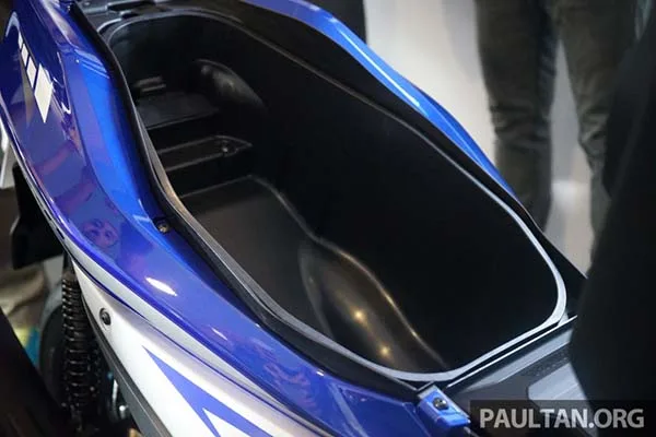 Bagasi Luas Helm-in Bagasi Yamaha Aerox 155