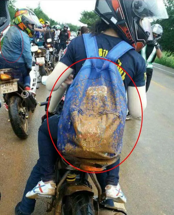 Boncenger Kecipratan dan Kotor akibat tidak ada Spakbor belakang Boncenger Kecipratan dan Kotor akibat tidak ada Spakbor belakang
