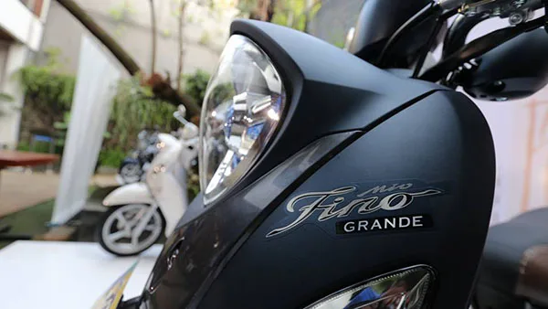 Fino Grande dengan headlamp LED