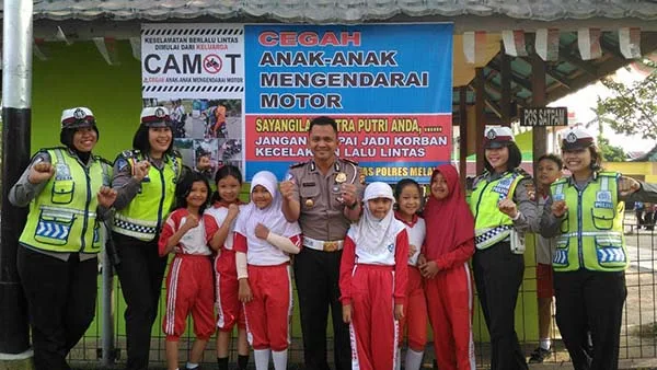 Larangan menggunakan Motor untuk anak di bawah umur