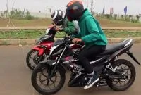 AduDragHondaSonicvsJupiterMX Bebek vs Ayago 150 cc