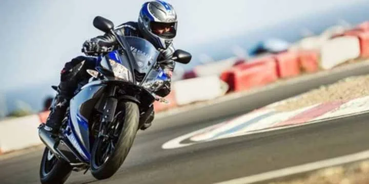 NewYamahaR15FaceliftmiripR125