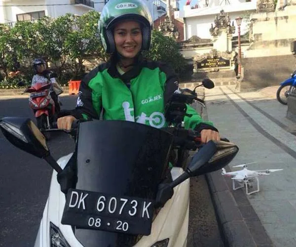 GoJekNaikNMax