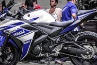YamahaR25-1