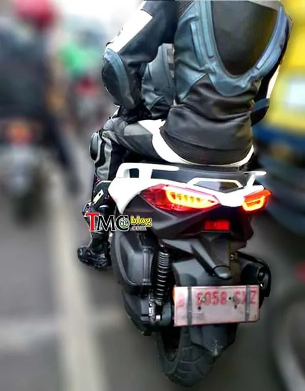 YamahaXMax250