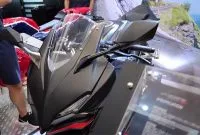 HeadlampHondaCBR250RR-1