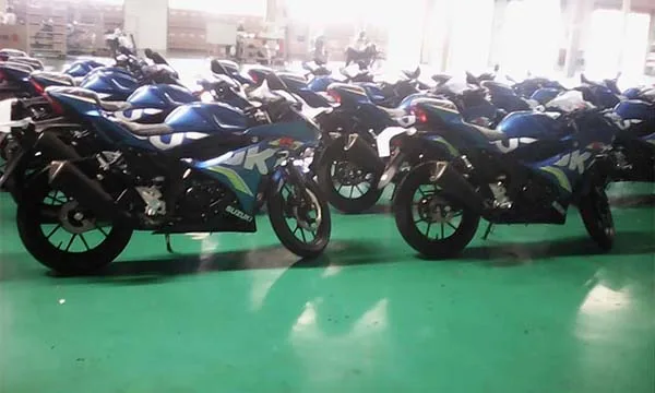 GSX-R150berjejerdipabrik