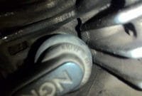 Busi di Blok Kepala Silinder