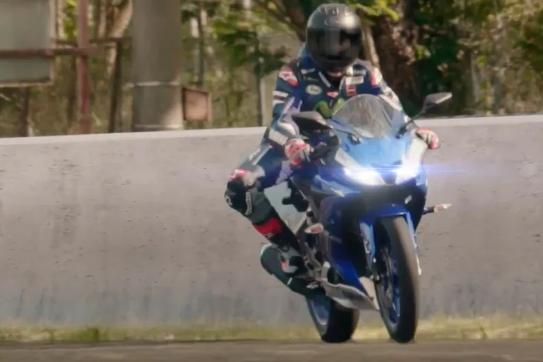 Iklan TVC All New R15