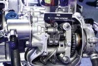 Mesin SOHC Yamaha dengan VVA