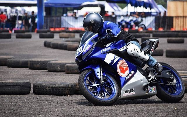 Yamaha R15 v3 @allnewr15nation