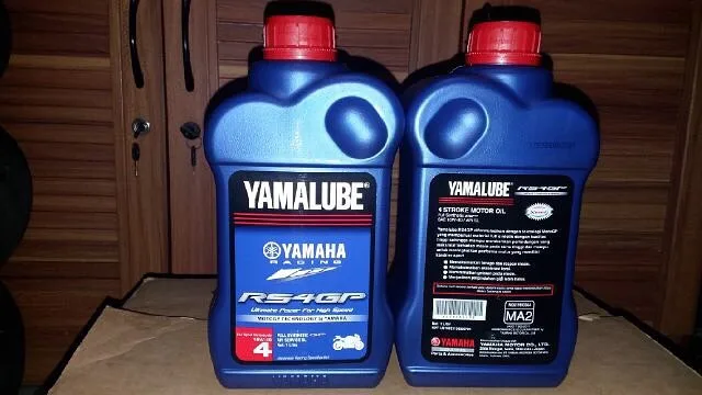 Oli Full Synthetic Ester Yamalube RS4GP
