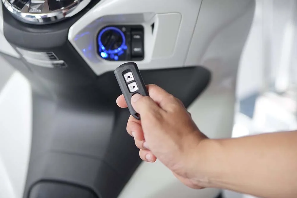 Honda PCX150 terbaru punya Fitur Kunci Smart Key