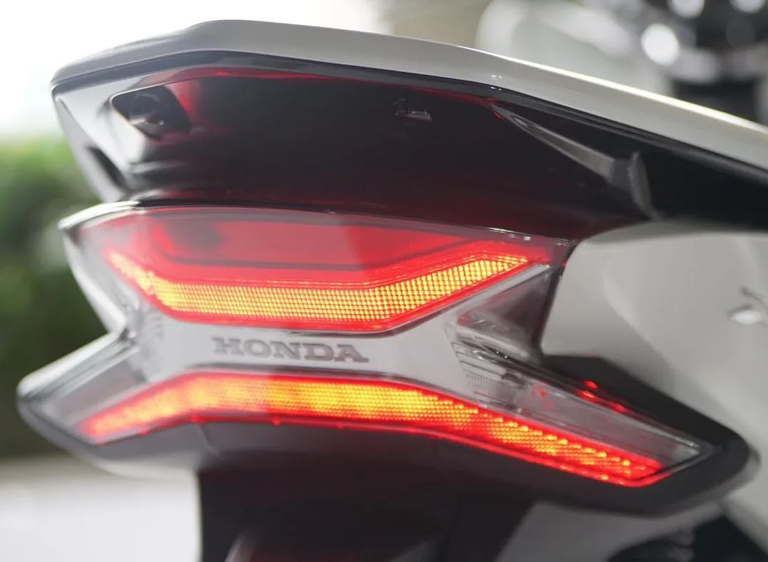 Lampu Belakang Honda PCX 2018 sudah LED