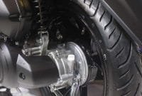 Ban dan Velg Belakang Yamaha Lexi