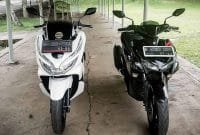Honda PCX dan Yamaha Aerox bersanding