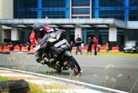 Inreyen Motor Ngebut Inreyen Motor Ngebut