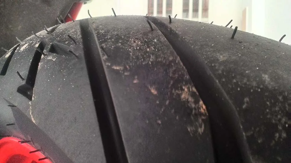 Detail Pattern Kembangan Aspira Premio Sportivo