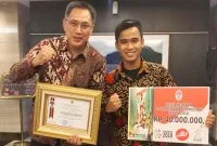 Galang Hendra bersama M.Abidin selaku GM After sales & Motor Sports PT YIMM