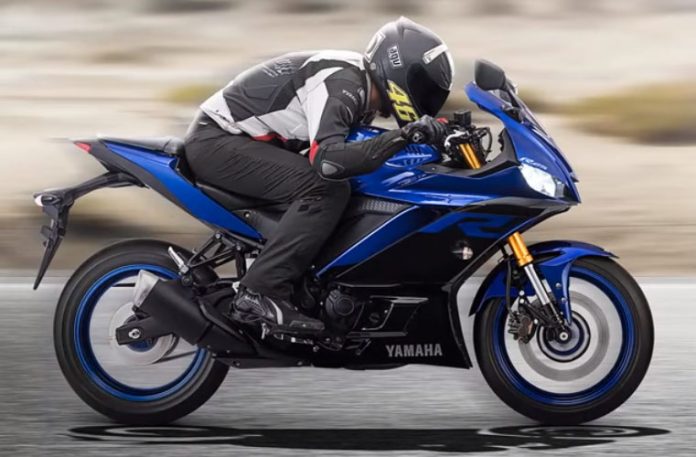 New Yamaha R25 facelift 2019 melaju kencang
