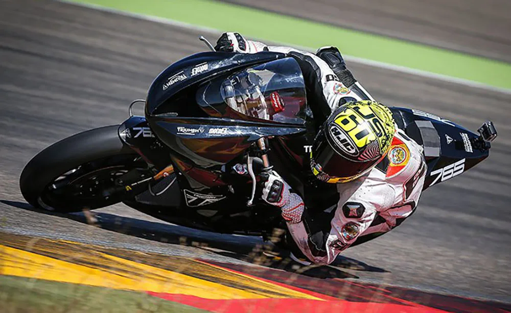Triumph 765 Triple ketika di tes Triumph 765 Triple ketika di tes