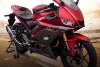 Yamaha R25 dengan aksesoris resmi dan knalpot racing