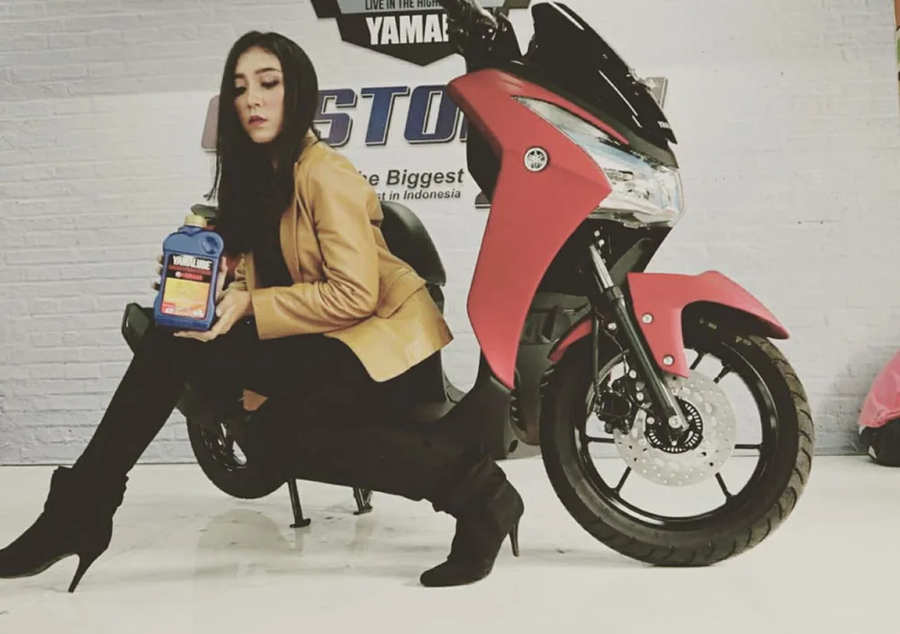 Pemenang MAXI Lady CustoMAXI Bandung Claudia Oktaviani Ridwan Putri