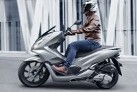 Warna Baru Honda PCX Silver Doff