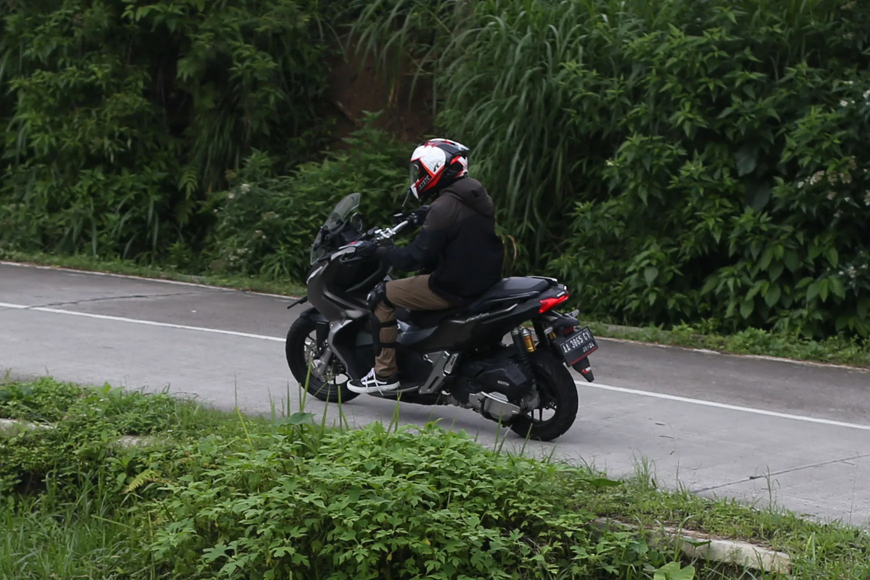 Hendri BlogOtiveco with Honda ADV150