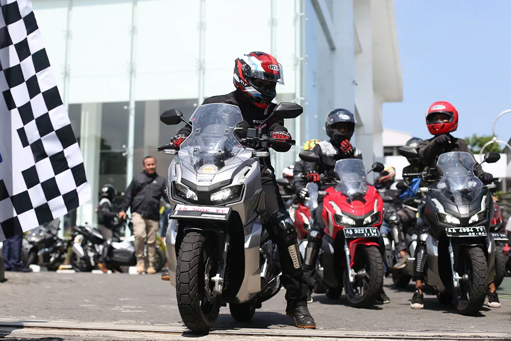 Kabisat Touring Honda ADV150
