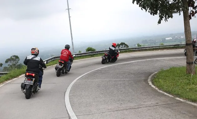 Touring Honda ADV 150 Merapi Merbabu