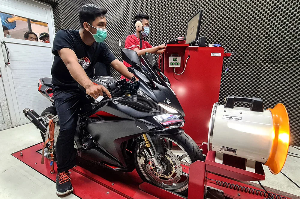 Honda Dyno Battle Tes CBR250RR
