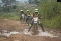 Trabas di Jalan Berlumpur dengan Yamaha WR 155 R Trabas di Jalan Berlumpur dengan Yamaha WR 155 R