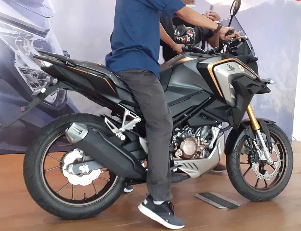 Honda CB150X 2022