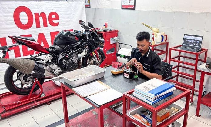 Dwi Purwansyah Teknisi Honda Big Bike Yogyakarta