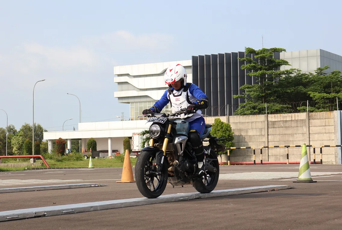Safety Riding Honda