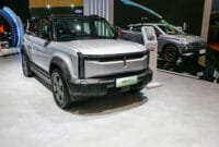 Penuhi Janji Pengiriman, Lebih dari 300 Konsumen Sudah Menerima Chery J6 EV di 2024