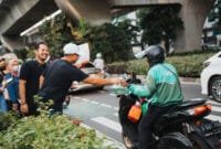 BUKA PUASA BERSAMA PT AHM DAN BLOGGER VLOGGER TINGKATKAN KUALITAS HIDUP DENGAN GAYA HIDUP SEHAT DAN SALURKAN BANTUAN KEPADA KORBAN BANJIR BEKASI