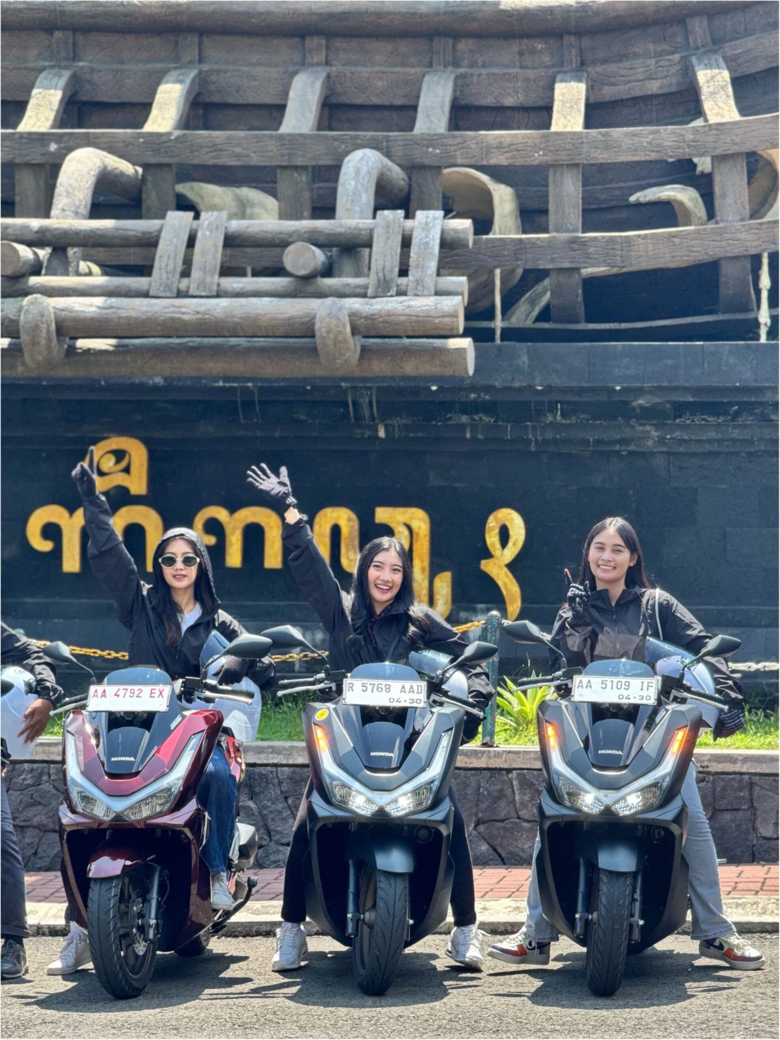 GirlsGoneRide_5 "Girls Gone Ride" Riding Spesial Hari Kartini Bersama New Honda PCX160 RoadSync