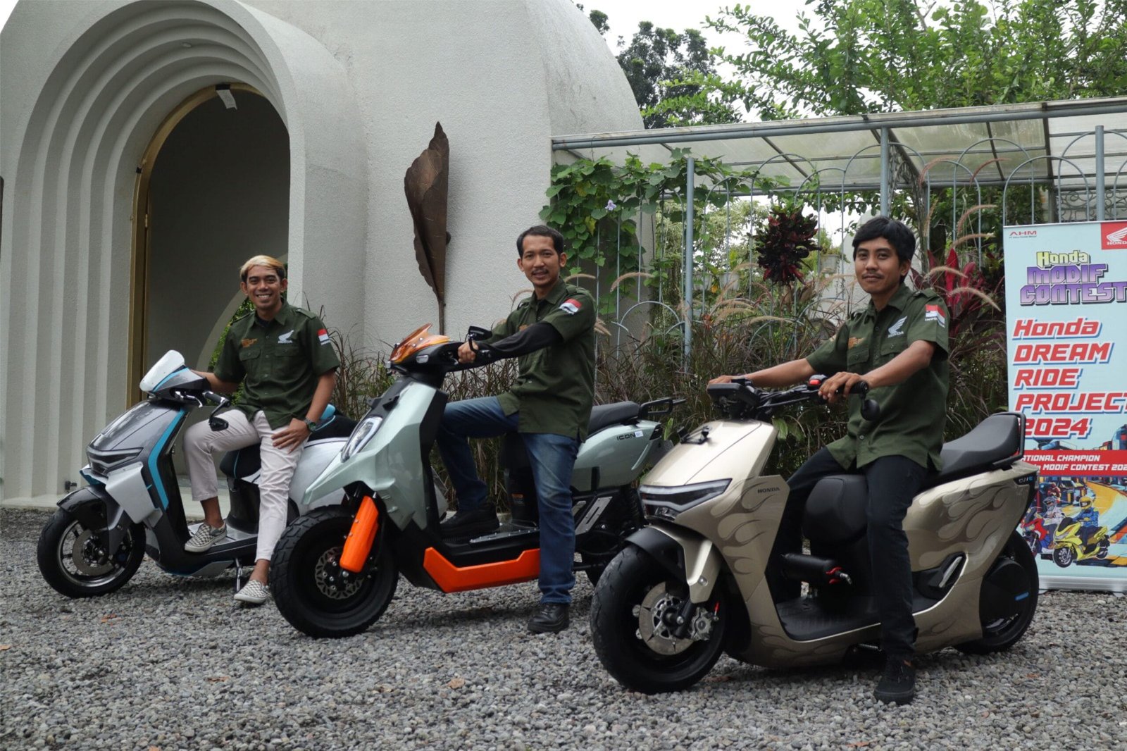 Honda-Dream-Ride-Project-01 Tiga Juara Modifikasi Hadirkan Karya Perdana pada Motor Listrik Honda