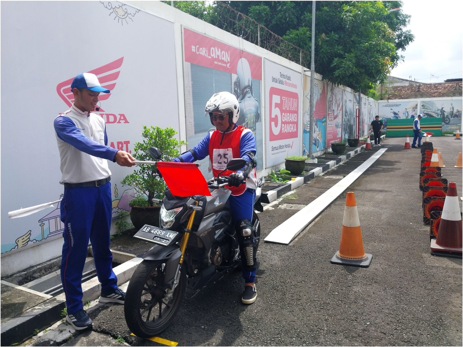 Komunitas Motor Honda Yogyakarta, Kedu dan Banyumas Unjuk Gigi di Kompetisi Safety Riding Regional 2025