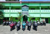 Vario EduRide Astra Motor Yogyakarta Bikers Honda Vario Tunjukkan Aksi Nyata Peduli Pendidikan dan Keselamatan Berkendara Sejak Usia Dini